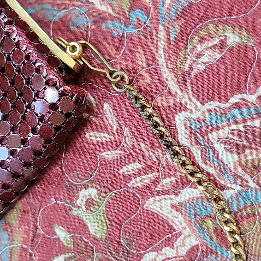EUC- Glomesh Vintage 1980’s Mesh Envelope Purse w/Detachable Chain Strap - Picture 6 of 12